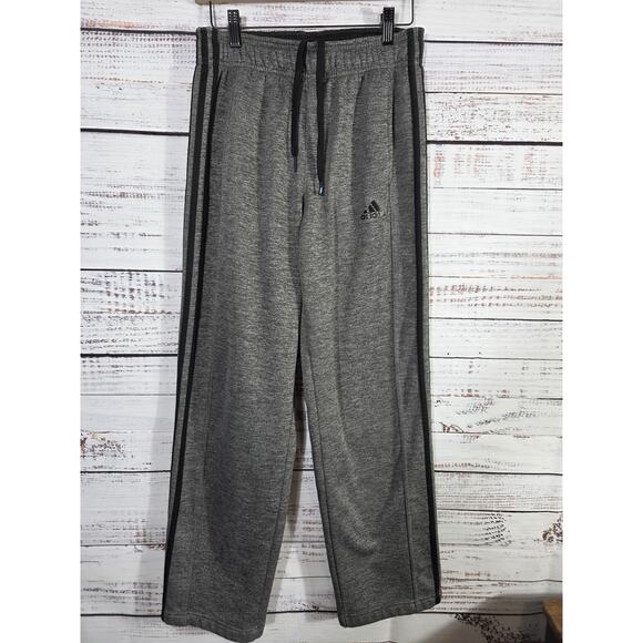 Adidas men's lot 2 pairs of shorts and 1 pair of pants size Small - Picture 9 of 12